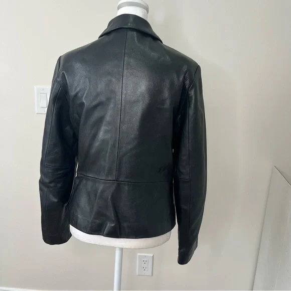 Ann Taylor 100% Leather women’s jacket - Picture 3 of 9